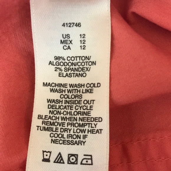 DKNY Women's Shorts - Picture 6 of 6